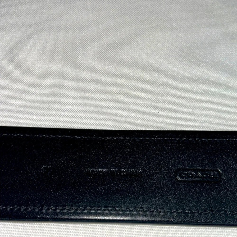 Coach Horse and Carriage Black Leather Belt with Brass Buckle Size Medium 40”L - Picture 4 of 13